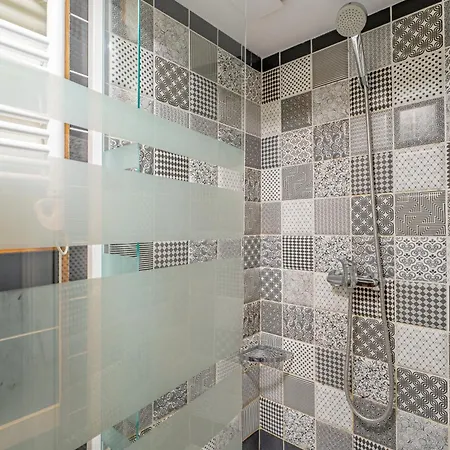 ספינת מלון Superbe Peniche En Centre 2*