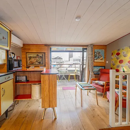 Superbe Peniche En Centre