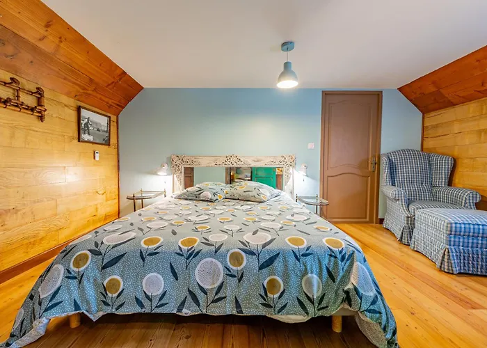 Hotel en barco La Petite Annick 2*