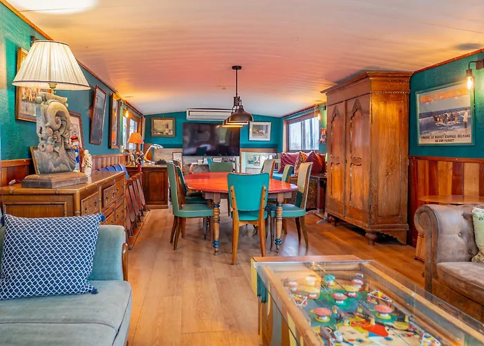 La Petite Annick Hotel en barco 2*