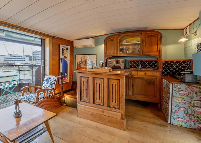 La Petite Annick Hotel en barco Burdeos