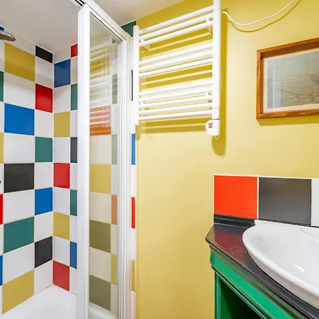 Superbe Peniche En Centre Bådhotel Bordeaux