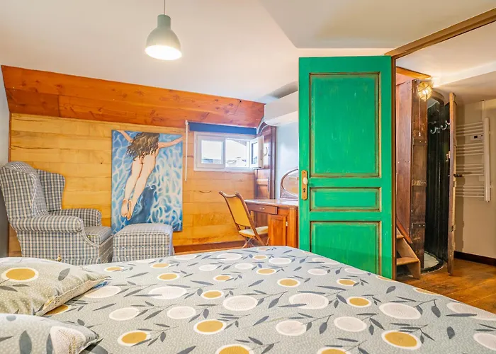 Superbe Peniche En Centre Ботель Бордо