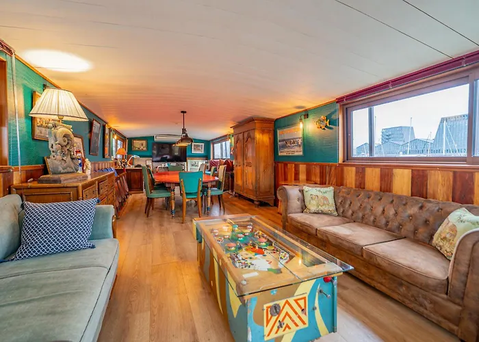 Ботель Superbe Peniche En Centre Бордо