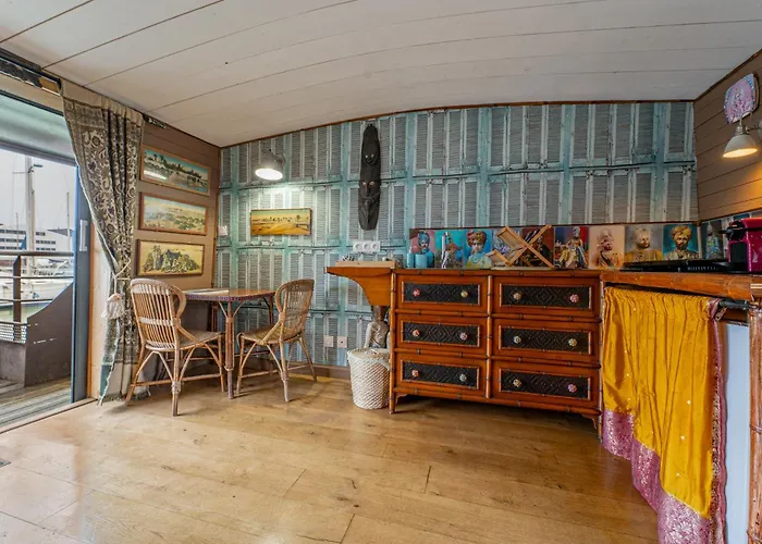 Superbe Peniche En Centre Ботель