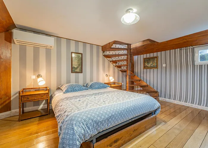 Ботель Superbe Peniche En Centre Бордо