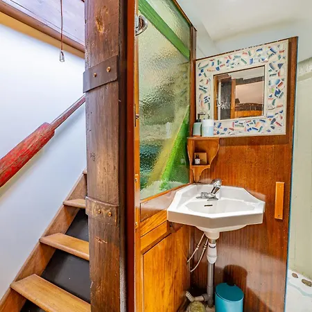 Superbe Peniche En Centre Botel