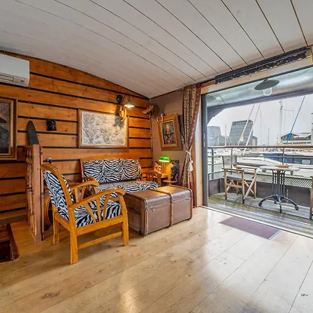 Superbe Peniche En Centre 2* Bordeaux