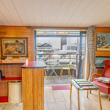 Superbe Peniche En Centre 2*