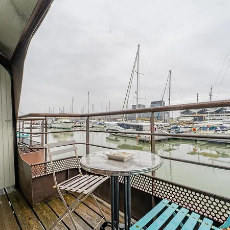 Botel Superbe Peniche En Centre