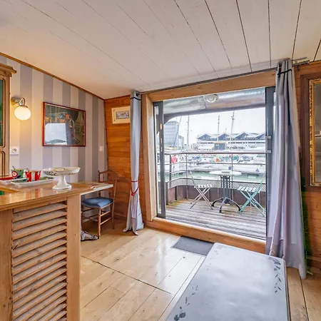 Superbe Peniche En Centre Bordeaux