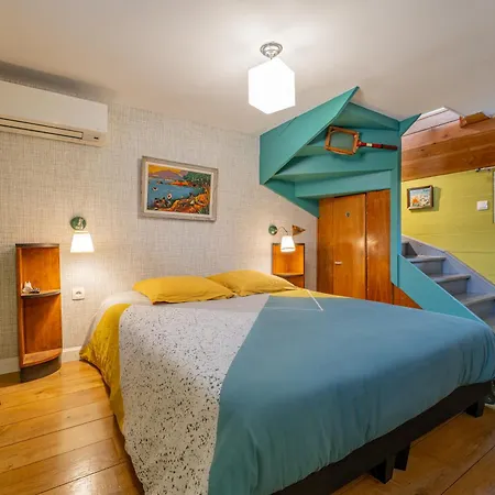 Superbe Peniche En Centre Botel